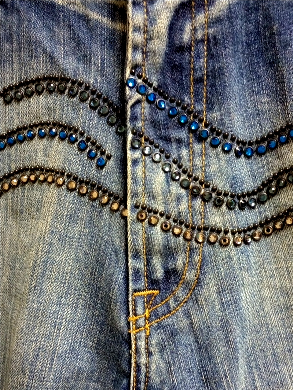 🩵✨KIPPYS SWAROVSKI CRYSTALS ROSE EMBELLISHED WIDE LEG BOOT CUT WOMEN'S JEANS✨ - Picture 5 of 16